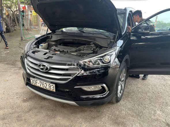 Hyundai Santafe 2018, полностью бензиновый, 2-осный, 70000 км, черный