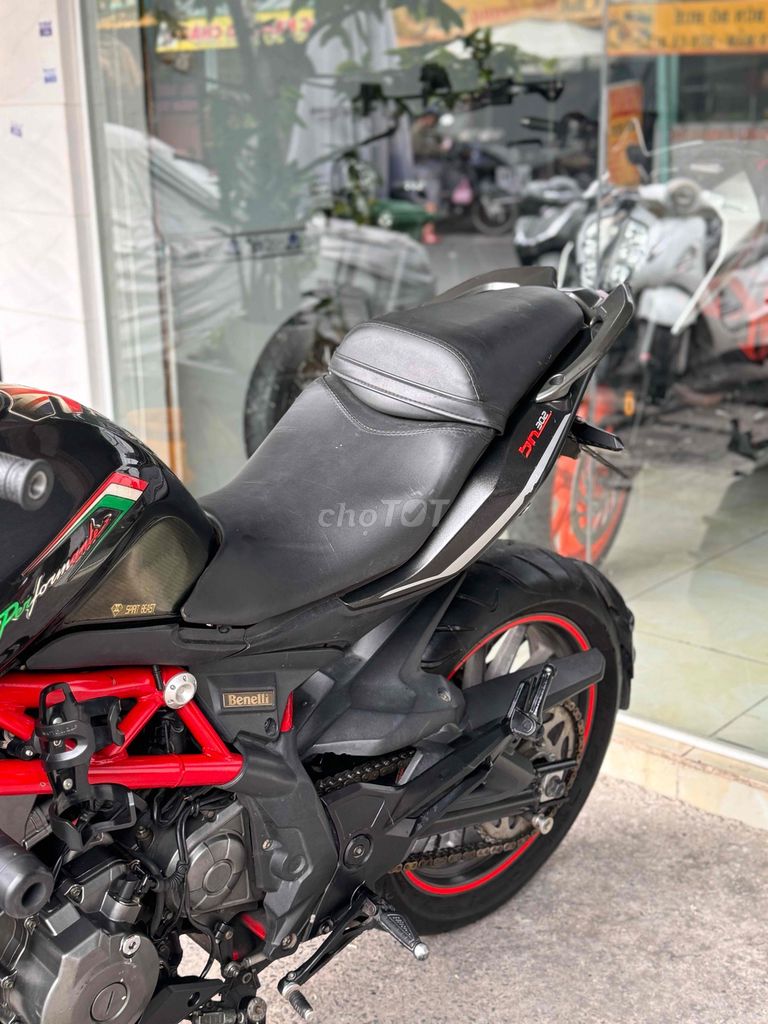 Cần bán Benelli BN302 2017 Biển SG Xe đẹp Máy Zin. Mua bán Xe máy tại Quận Bình Tân Tp Hồ Chí Minh được đăng bởi Việt Motor Bình Tân hình 5