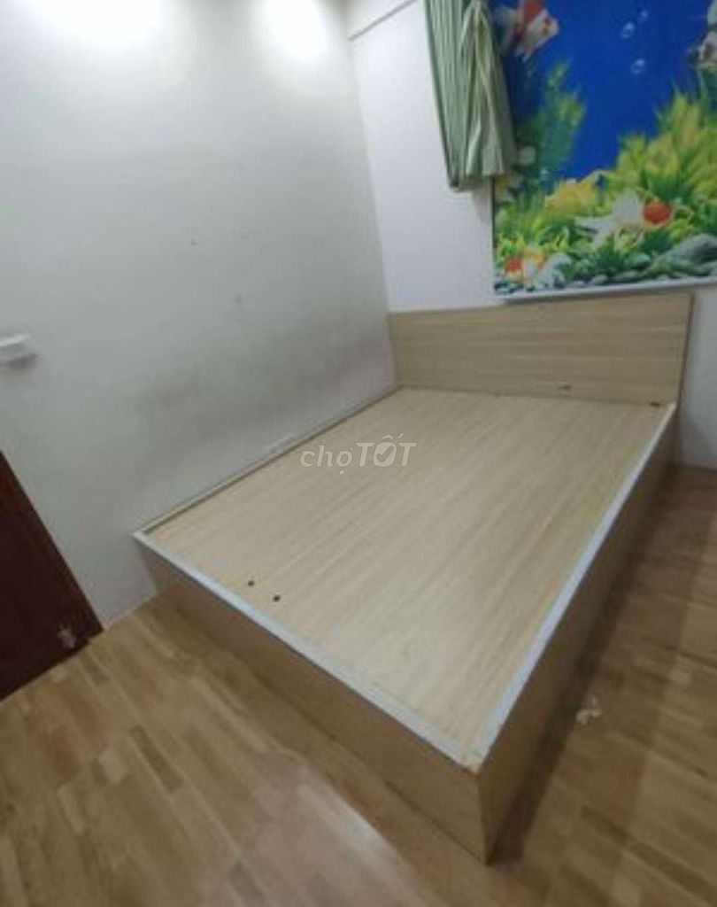 Giường ngủ Gỗ 1m8x2m Thanh lịch. Mua bán Giường, chăn ga gối nệm tại Quận Bắc Từ Liêm Hà Nội được đăng bởi Le thi Nghia hình 1