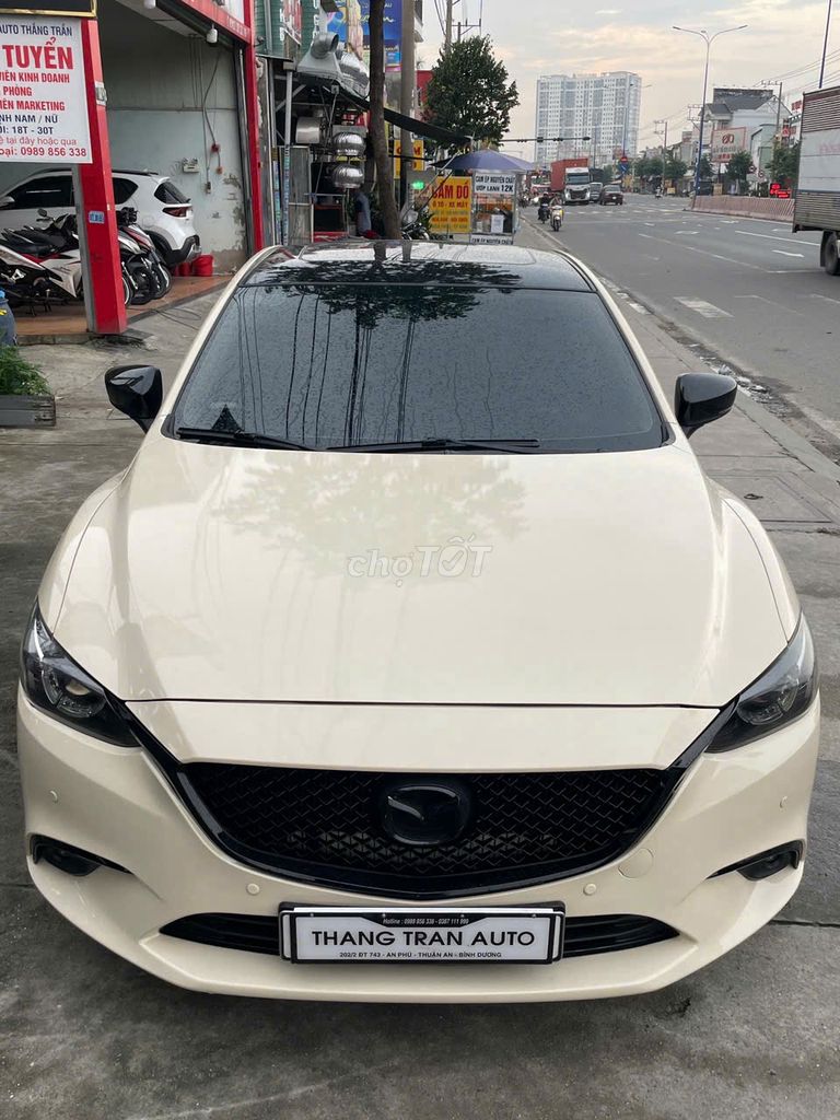 Mazda 6 2.0 Premium Sản xuất : 2018 Odo 56.000 km