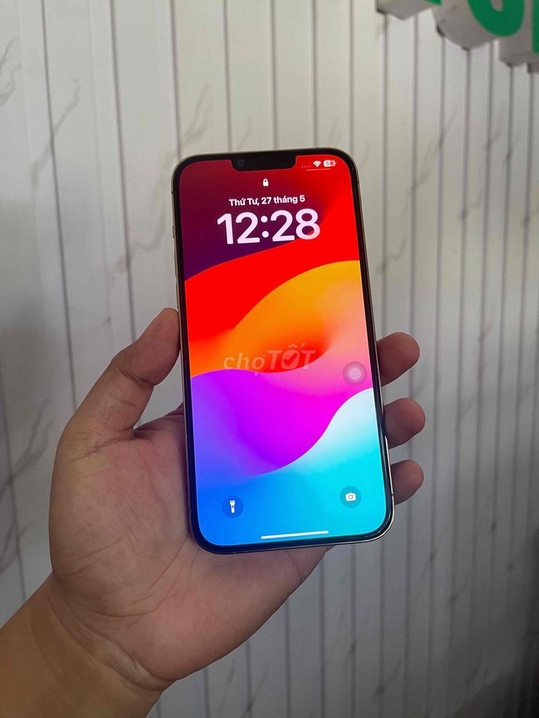 iPhone 13 Pro Max 256GB Vàng. Mua bán Điện thoại tại Thị xã Bến Cát Bình Dương được đăng bởi Khanh Phan hình 1