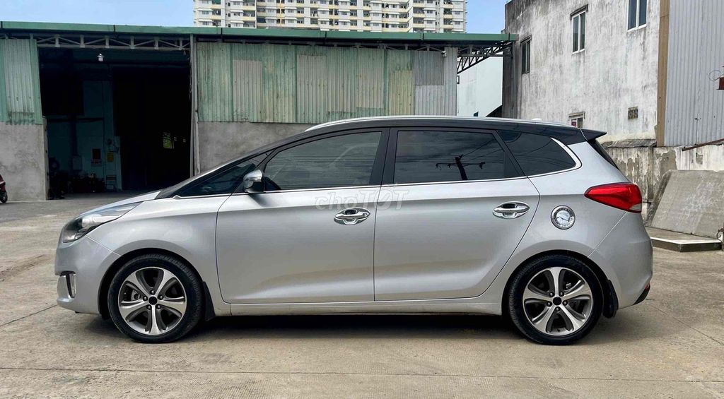 Kia Rondo Bạc 7 chỗ Số tự động. Mua bán Ô tô tại Quận Bình Tân Tp Hồ Chí Minh được đăng bởi Tài hình 3