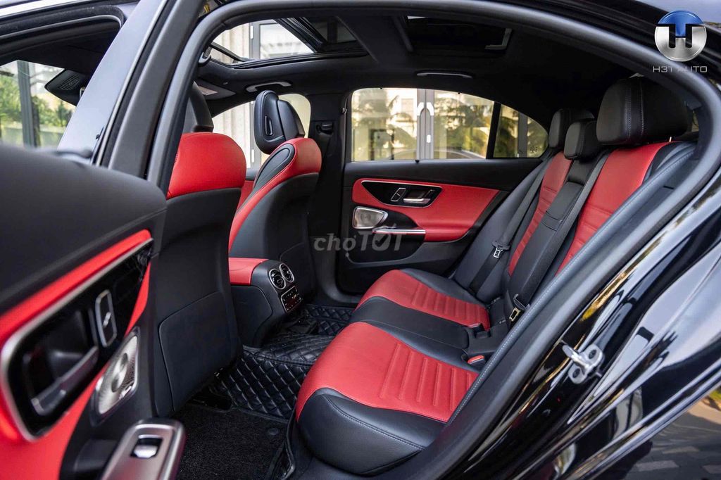 Mercedes-Benz C43 4matic AMG 2023 Đen. Mua bán Ô tô tại Quận Long Biên Hà Nội được đăng bởi H3T Auto Việt Nam hình 8