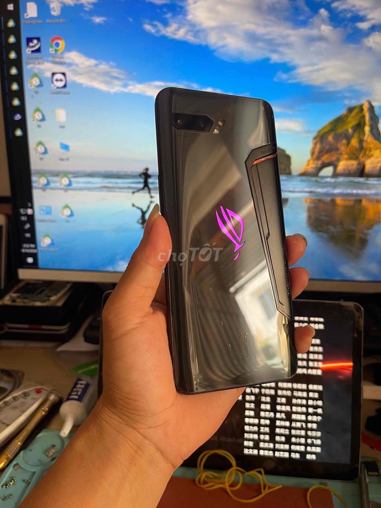 ROG Phone 2 8GB/128GB ZIN FULL CHỨC NĂNG. Mua bán Điện thoại tại Quận Gò Vấp Tp Hồ Chí Minh được đăng bởi Anh Tùng hình 1