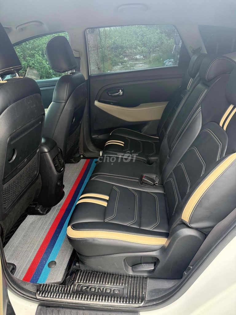 Kia Rondo 2017 2.0 GMT - 90000 km 7 chỗ. Mua bán Ô tô tại Quận Ngũ Hành Sơn Đà Nẵng được đăng bởi xuân hình 7