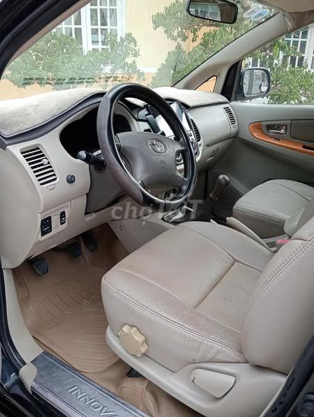 Gia đình cần bán Toyota Innova 2009. Mua bán Ô tô tại Huyện Lạc Dương Lâm Đồng được đăng bởi Vũ Trí Kiệt hình 5