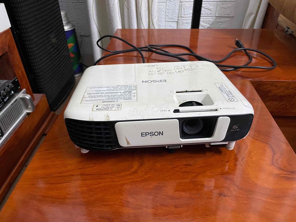 Máy chiếu Epson H842C Trắng. Mua bán Đồ dùng văn phòng tại Quận Nam Từ Liêm Hà Nội được đăng bởi Hưng Chuyên Máy Lái Tàu Thuyền hình 1
