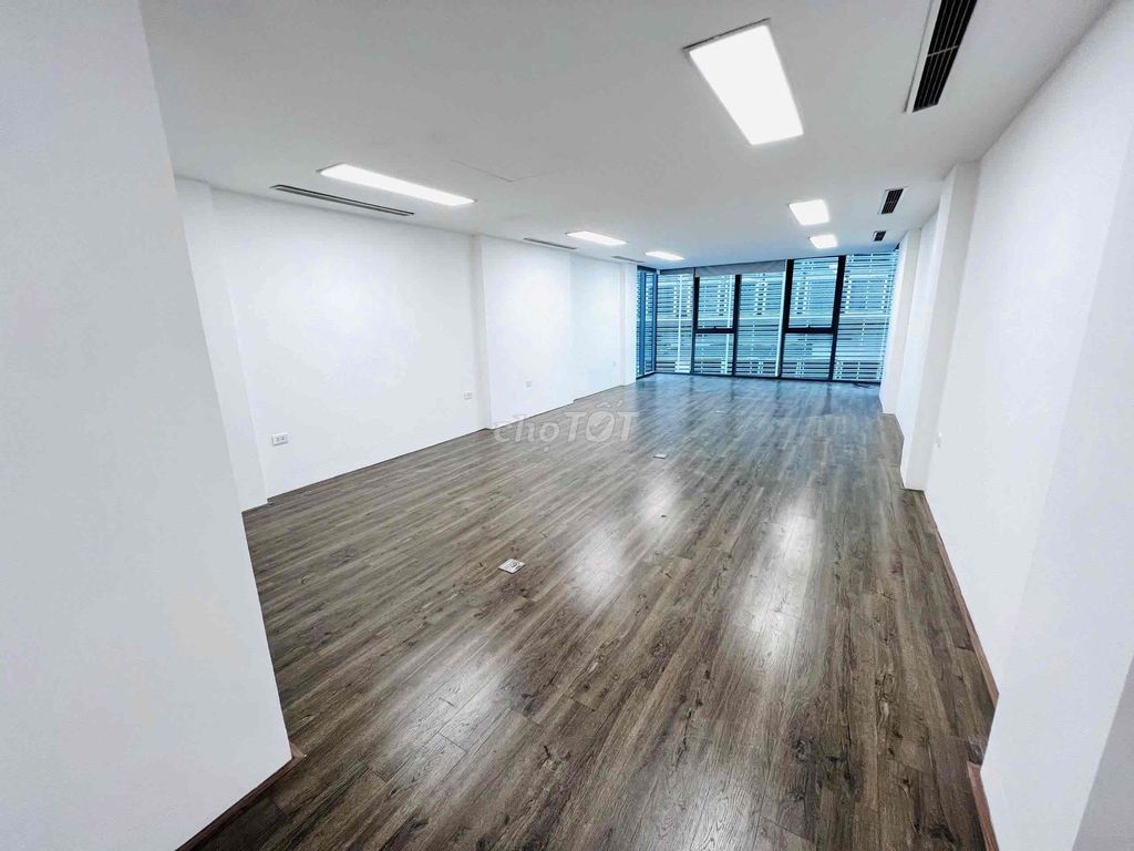 Văn Phòng 60m2 Mặt Phố Thuỵ Khuê Cho Thuê Giá Tốt, LH Ngay E Thuỳ Anh