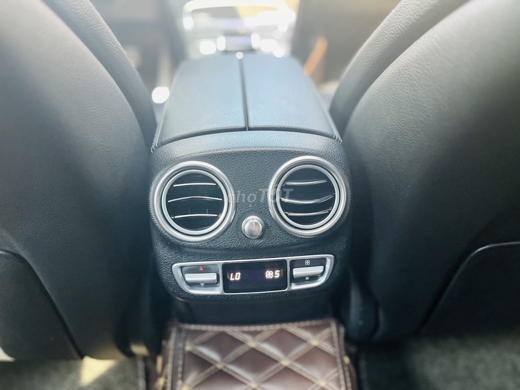 Mercedes-Benz C300 2017 Bạc. Mua bán Ô tô tại Quận 7 Tp Hồ Chí Minh được đăng bởi Mạnh Chiến hình 8