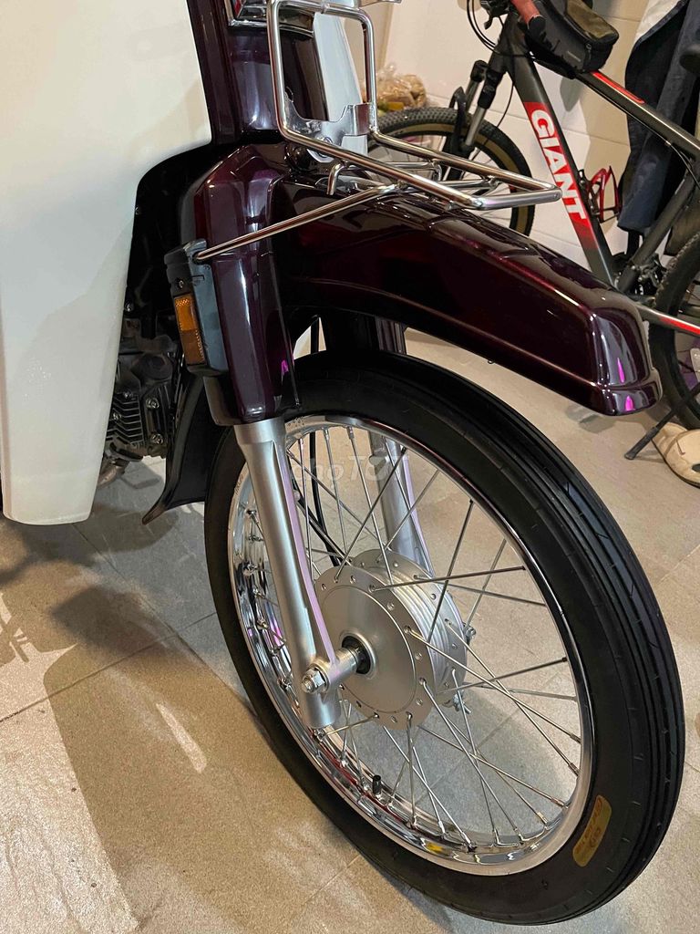 Honda Dream II Таиланд, темно-красный