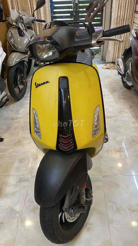 Bán xe Vespa Sprint máy Iget  nữ đi. Mua bán Xe máy tại Quận Bình Tân Tp Hồ Chí Minh được đăng bởi Đỗ Hai hình 2