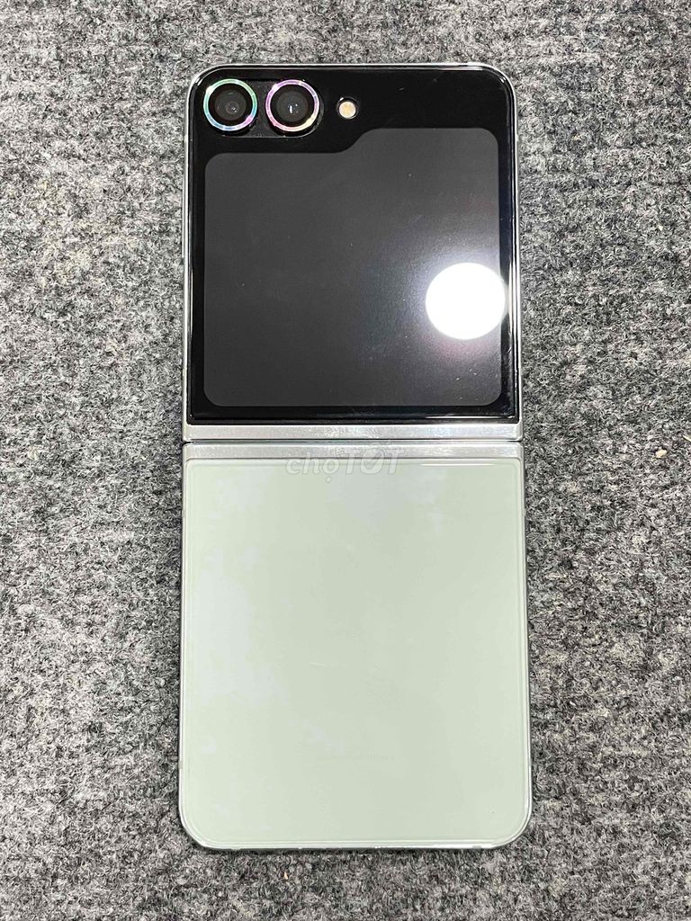 Z Flip 5 512GB hàng chính hãng VN màu xanh lá new