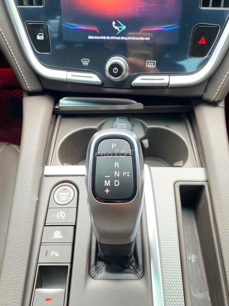 VinFast Lux A2.0 2022 A2.0 Tiêu chuẩn - 50000 km. Mua bán Ô tô tại Quận Nam Từ Liêm Hà Nội được đăng bởi Lưu quang kiên hình 14