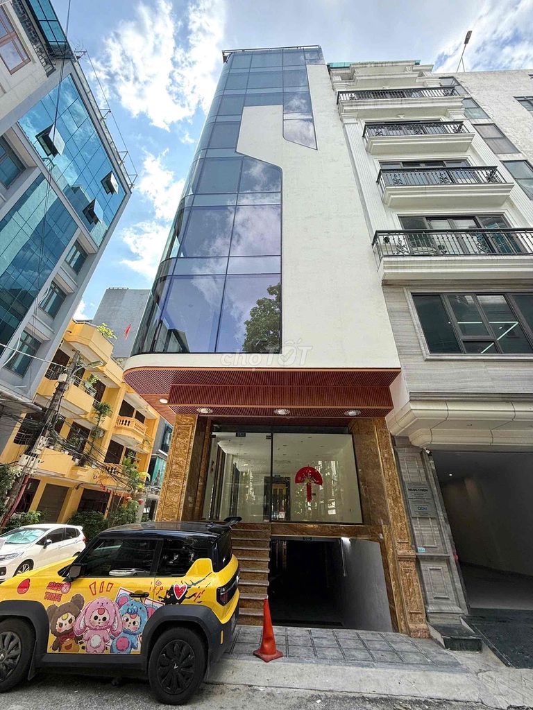 Mới tinh! Sàn VP Hoàng Quốc Việt 100m2 chỉ 22tr/tháng, thang máy