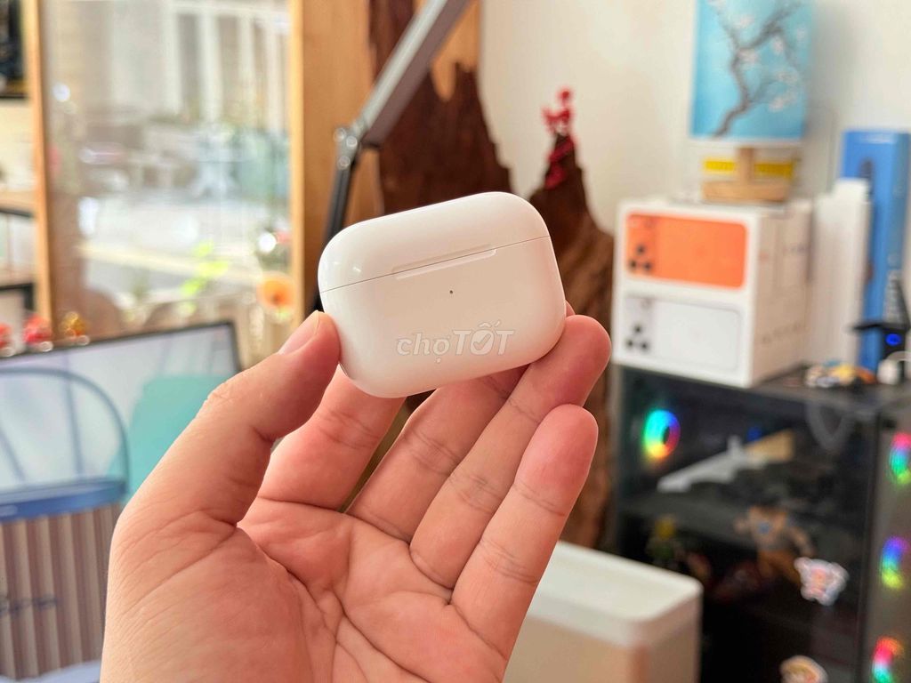 Tai nghe Apple AirPods Pro Gen 1 sạc không dây. Mua bán Tivi, Âm thanh tại Quận Ninh Kiều Cần Thơ được đăng bởi TRƯƠNG QUỲNH hình 1