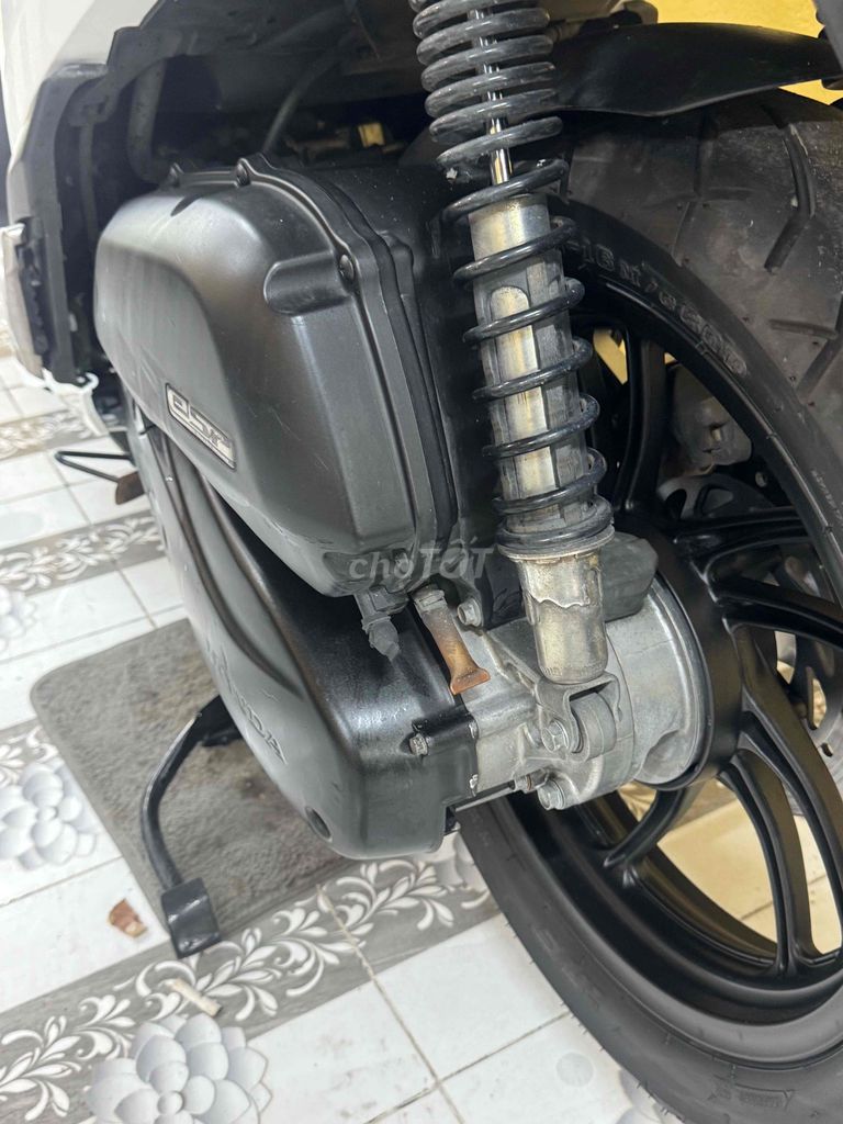 SH 125 2016, состояние новое, госномер 43C1-509.32