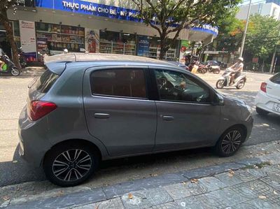 Mitsubishi Mirage 2016 1.2 CVT - 100000 km