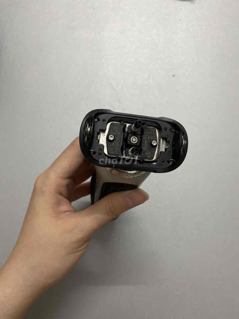 Máy cạo râu Braun S7 kèm cốc rửa