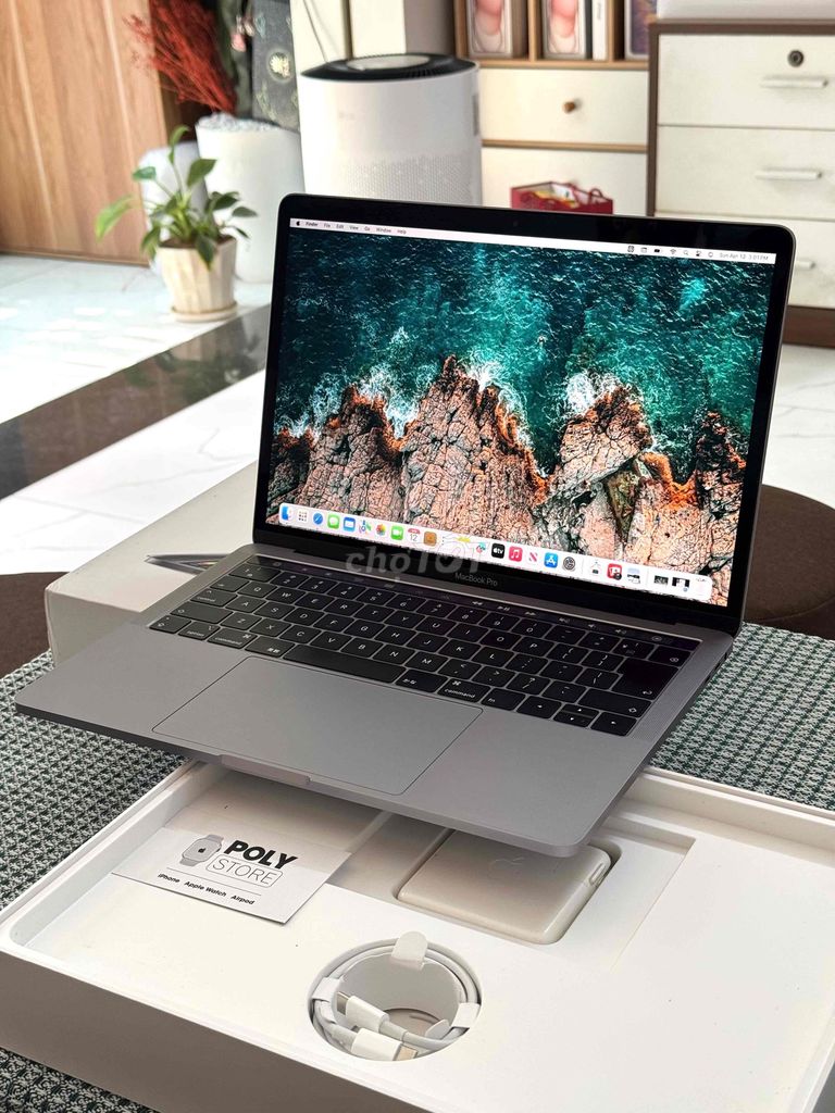 💻 MacBook Pro 2018 i7 13.3 inch 16GB/512GB 99%. Mua bán Laptop tại Quận Bình Tân Tp Hồ Chí Minh được đăng bởi POLY STORE APPLE hình 1