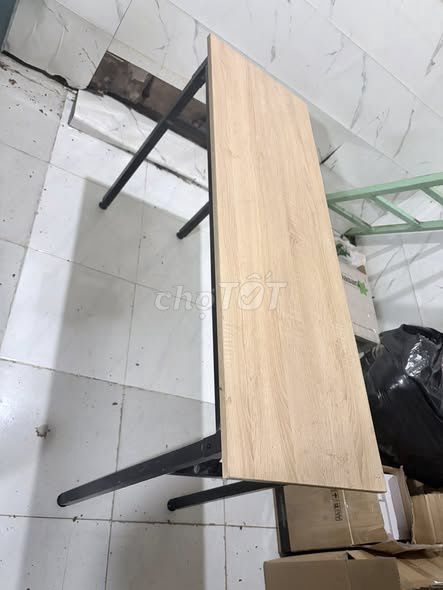 Bàn xếp gỗ kim loại. Mua bán Bàn ghế tại Thành phố Thủ Đức Tp Hồ Chí Minh được đăng bởi Lê Hoàng Gia Nghi hình 1
