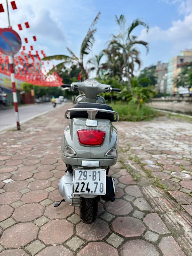 Vespa LX  ie 2012 xanh xi măng biển Ba Đình. Mua bán Xe máy tại Quận Hoàng Mai Hà Nội được đăng bởi Trường Giang Phạm hình 3