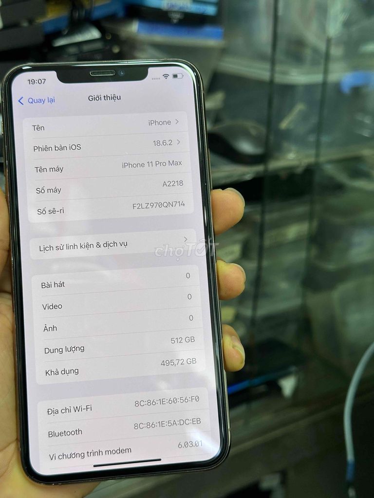 iPhone 11 Pro Max 512GB Vàng. Mua bán Điện thoại tại Quận Đống Đa Hà Nội được đăng bởi Hai hình 6