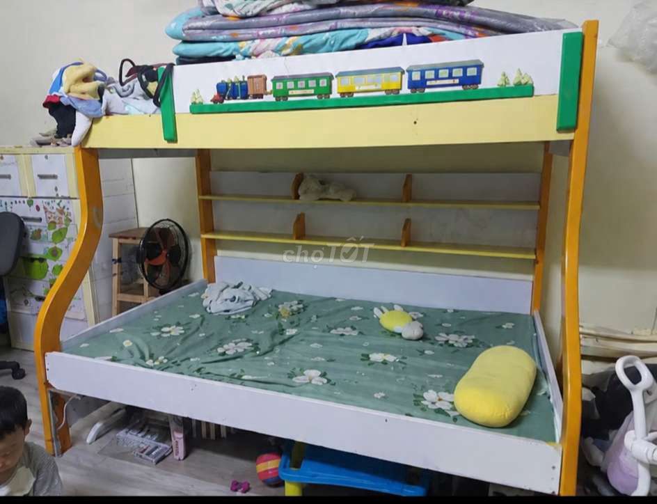 Giường tầng gỗ 1m2x2m có kệ để đồ. Mua bán Giường, chăn ga gối nệm tại Quận Nam Từ Liêm Hà Nội được đăng bởi trung hình 1