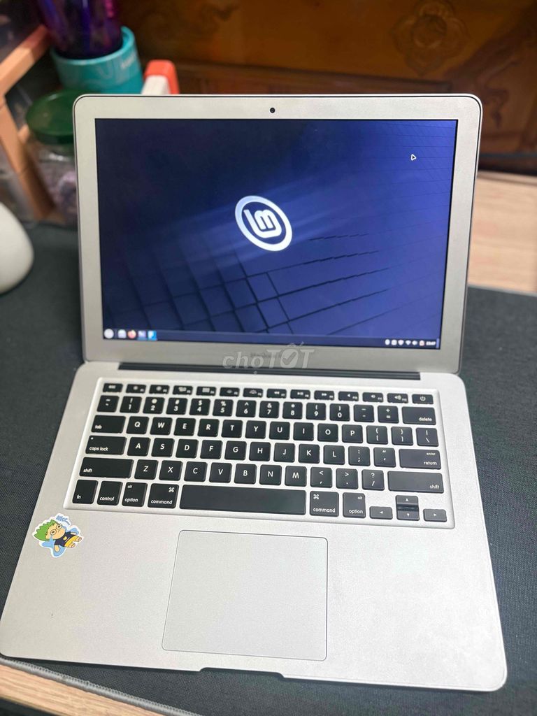 Apple MacBook Air 2017 8GB/256GB Bạc. Mua bán Laptop tại Quận 7 Tp Hồ Chí Minh được đăng bởi Thọ  hình 1