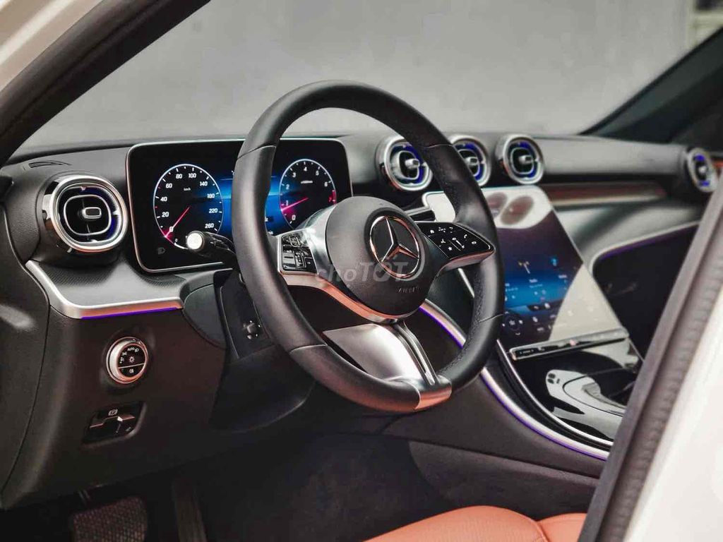 C200 Avangarde V1 model 2023 Trắng Nâu chuẩn hãng. Mua bán Ô tô tại Quận 1 Tp Hồ Chí Minh được đăng bởi Lưu Thế Hoàng hình 5