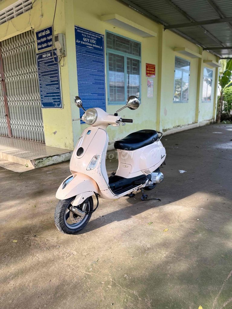 -Em Bán Vespa Lx 125 Fi Xe Nhập Ý Máy Zin Êm. Mua bán Xe máy tại Huyện Phong Điền Cần Thơ được đăng bởi Danh Hà hình 2