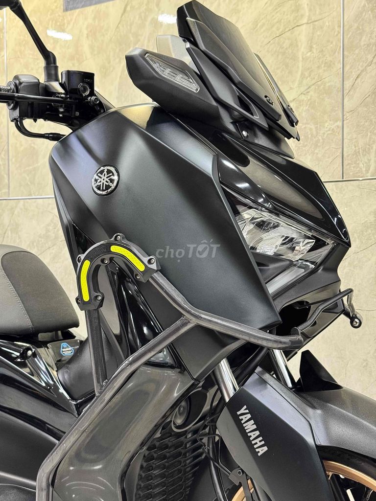 Yamaha XMAX 300 2024 Черный