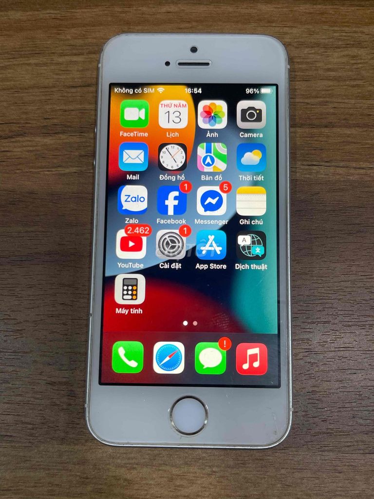Apple iPhone SE Bạc iOS 15.8.5 nhỏ nhưng có võ. Mua bán Điện thoại tại Quận Thanh Khê Đà Nẵng được đăng bởi võ đức huy hình 1