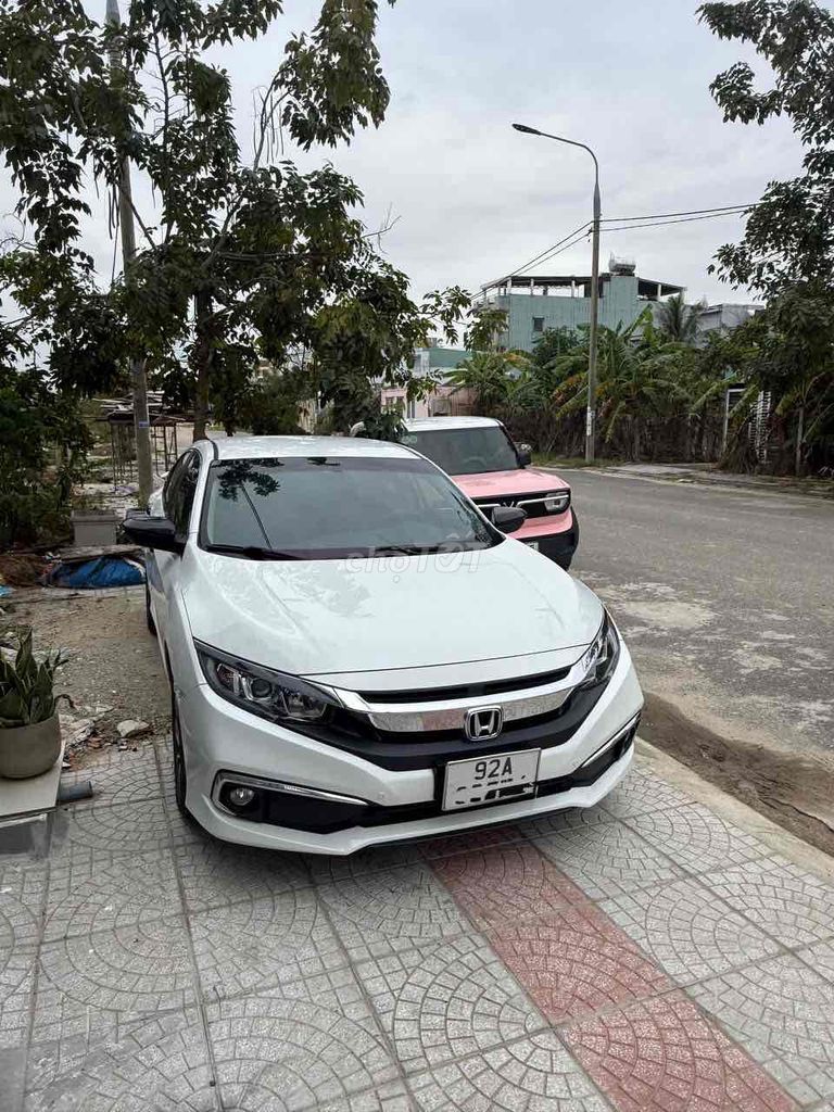 Cần bán Honda Civic E 2019 – Full lịch sử hãng. Mua bán Ô tô tại Quận Liên Chiểu Đà Nẵng được đăng bởi Mai Nhật Hoàn hình 3