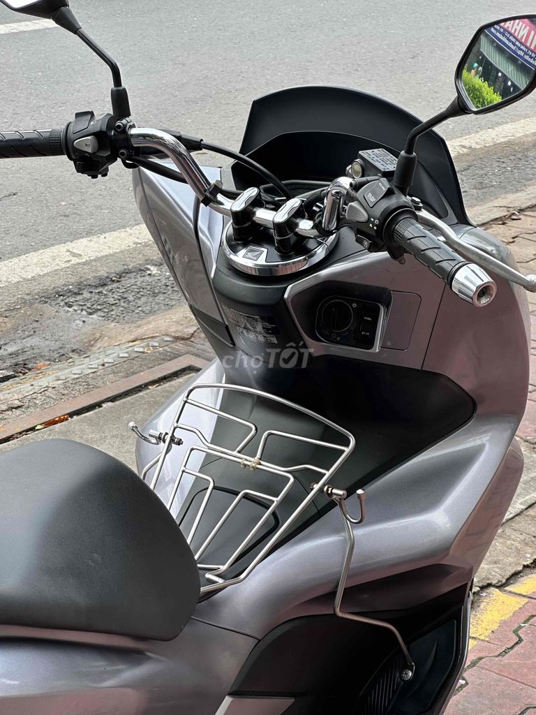 Honda PCX 125 2019 Серый - Номер 60 - Один владелец