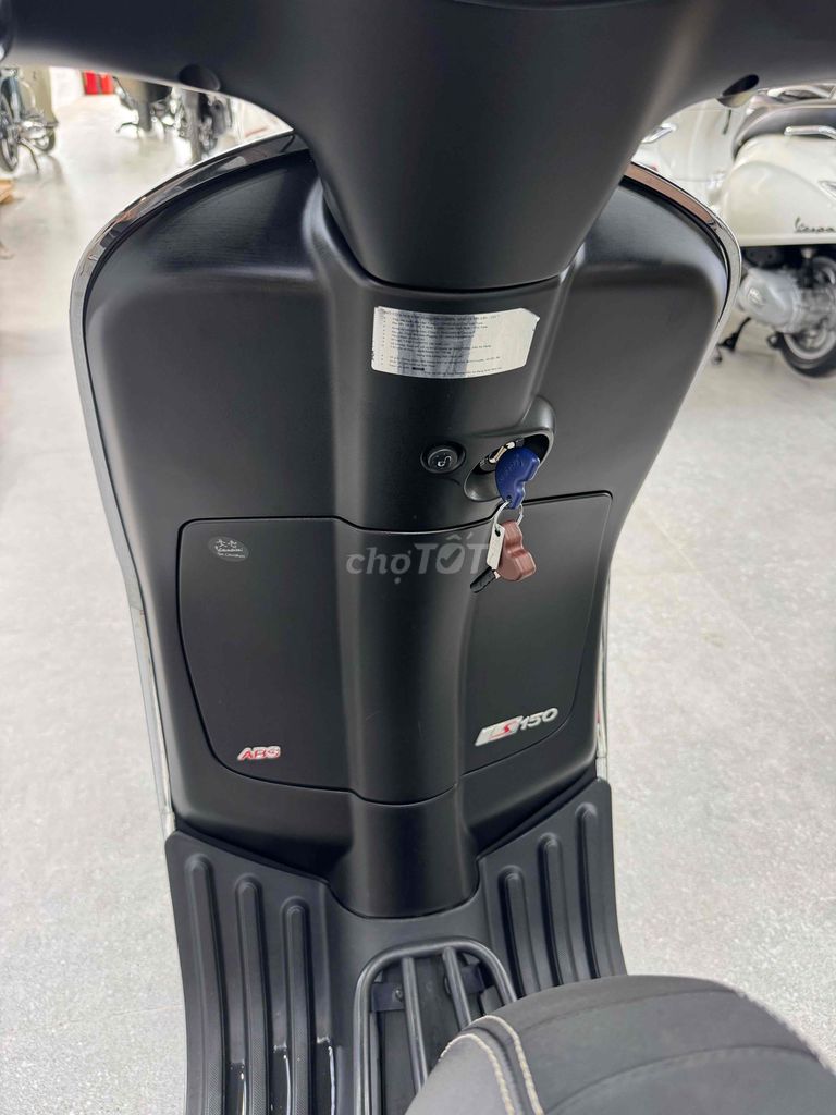 Vespa S150 Đen Nhám xe rin keng lướt Hỗ trợ góp. Mua bán Xe máy tại Quận Cái Răng Cần Thơ được đăng bởi Cửa Hàng Xe Máy Quang Sang hình 11