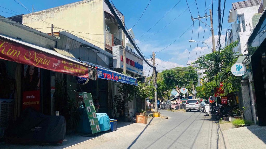 Lô đất đẹp thích hợp xây CHDV, Văn phòng, Khách sạn. Mua bán đất tại Quận Gò Vấp Tp Hồ Chí Minh được đăng bởi Quốc Khánh hình 1