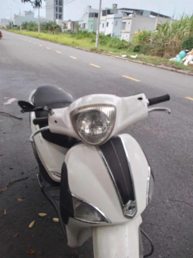 Piaggio Liberty белый Вьетнам