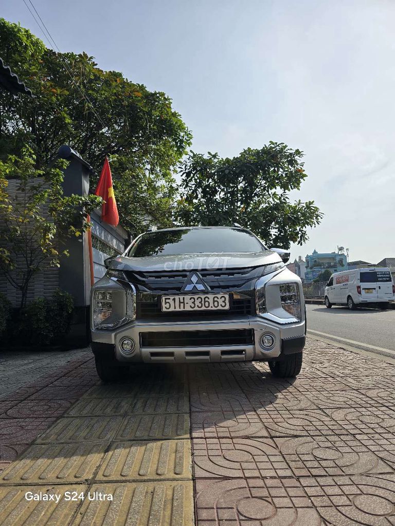 Mitsubishi Xpander Cross 2020 Bạc. Mua bán Ô tô tại Quận Bình Tân Tp Hồ Chí Minh được đăng bởi Trần quang thiện  hình 1