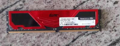 Thanh Ram DDR4 8G 2666 tản thép sáng đẹp bán