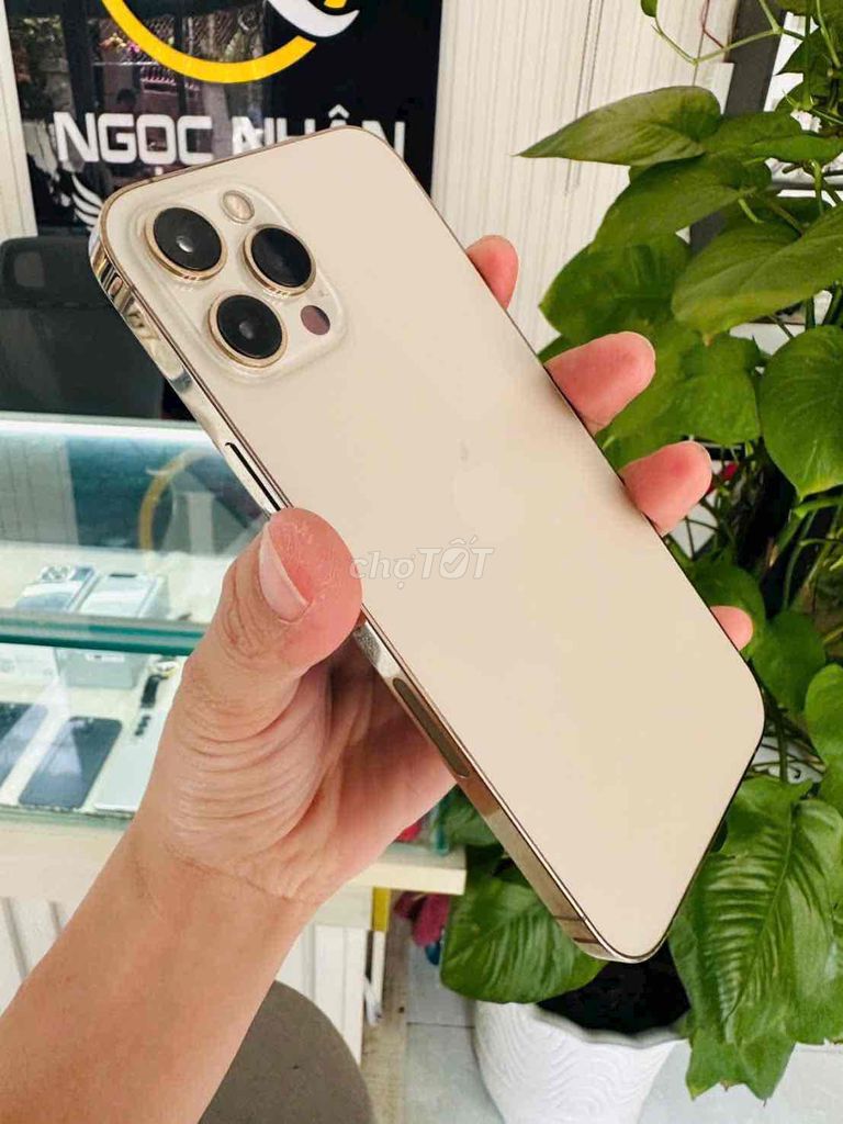 Apple iPhone 12 Pro Max 128GB Vàng zin mỹ 99%. Mua bán Điện thoại tại Thành phố Biên Hòa Đồng Nai được đăng bởi Oanh Hoang hình 1