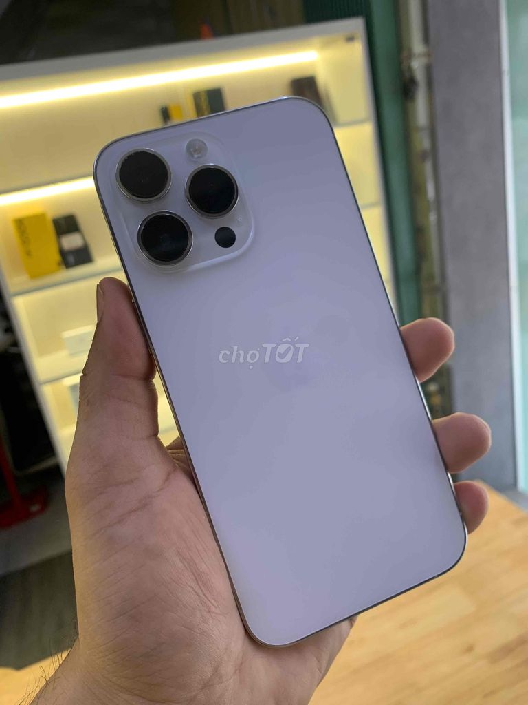 iPhone 14 Pro Max 128gb quốc tế nguyên zin đẹp 99%. Mua bán Điện thoại tại Quận Ninh Kiều Cần Thơ được đăng bởi shop một chín tám tám hình 1