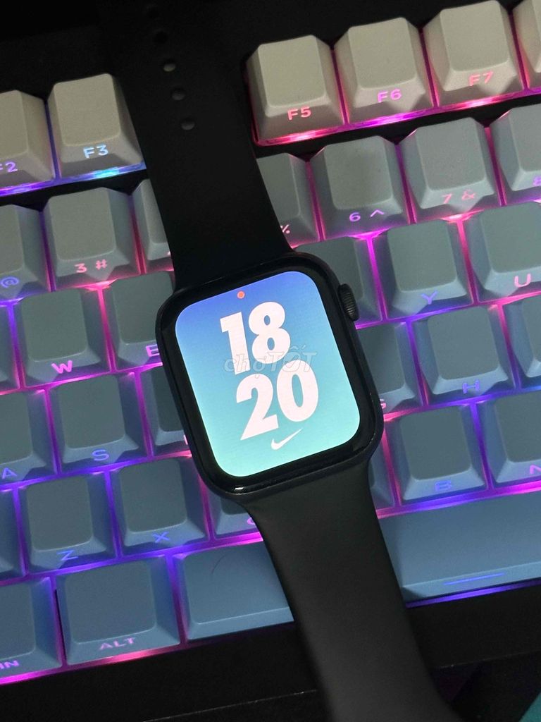 Apple Watch Series 4/44mm full phụ kiện zin 99%