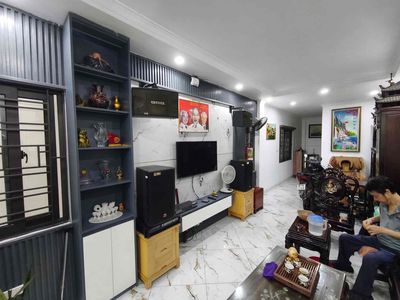 Townhouse 40 m² · 3 bed · Đồng Trì