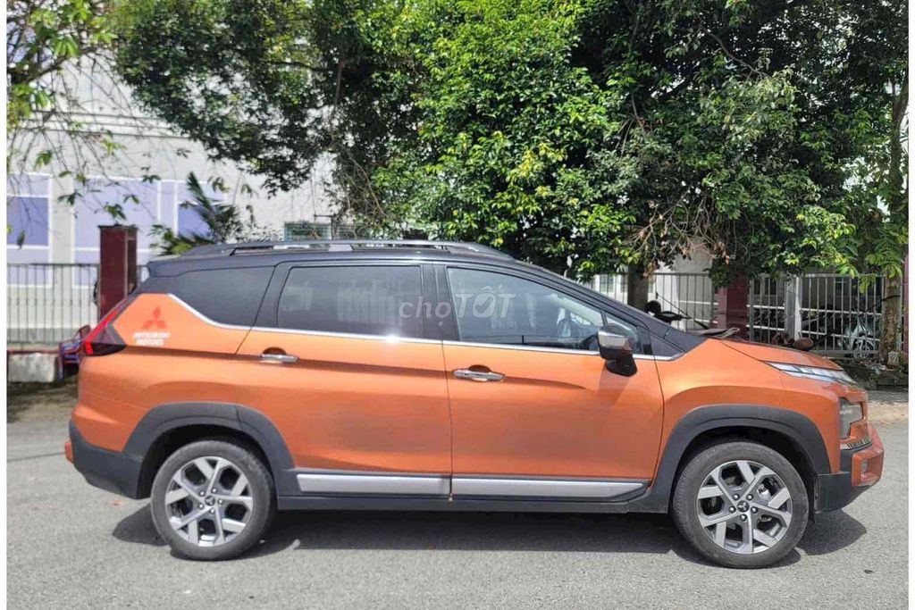 Xpander Cross Cam Đen 24 , 1 chủ giữ kỹ đẹp. Mua bán Ô tô tại Quận 5 Tp Hồ Chí Minh được đăng bởi Thanh Hoàng hình 2