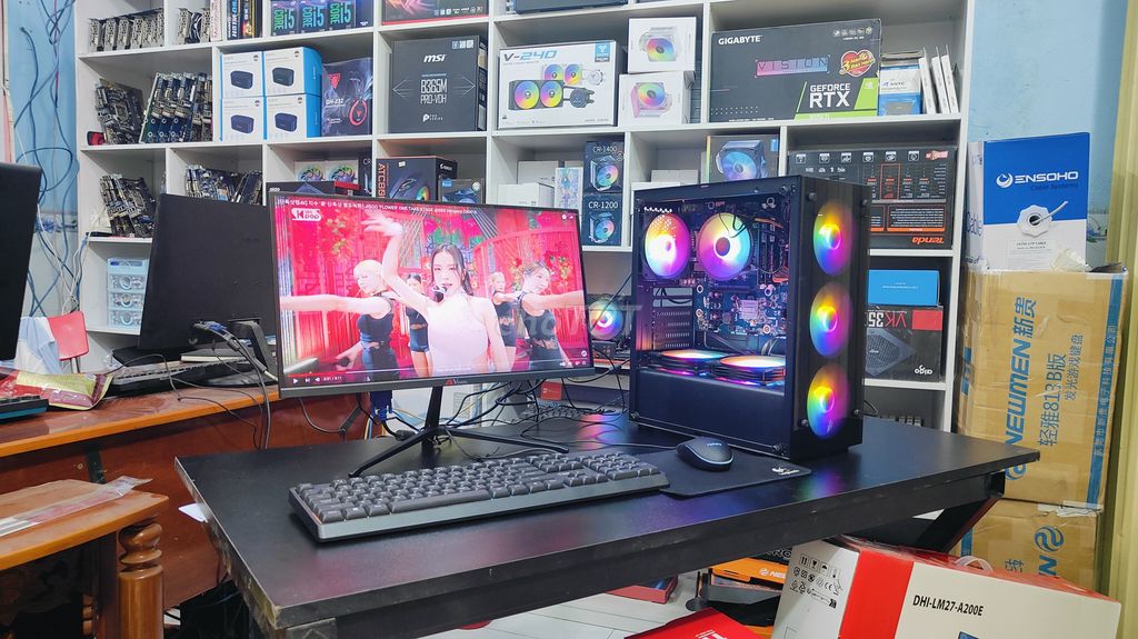 FULL BỘ GAME VÀ LÀM ĐỒ HOẠ I7/RAM16/VGA 16GB/256GB