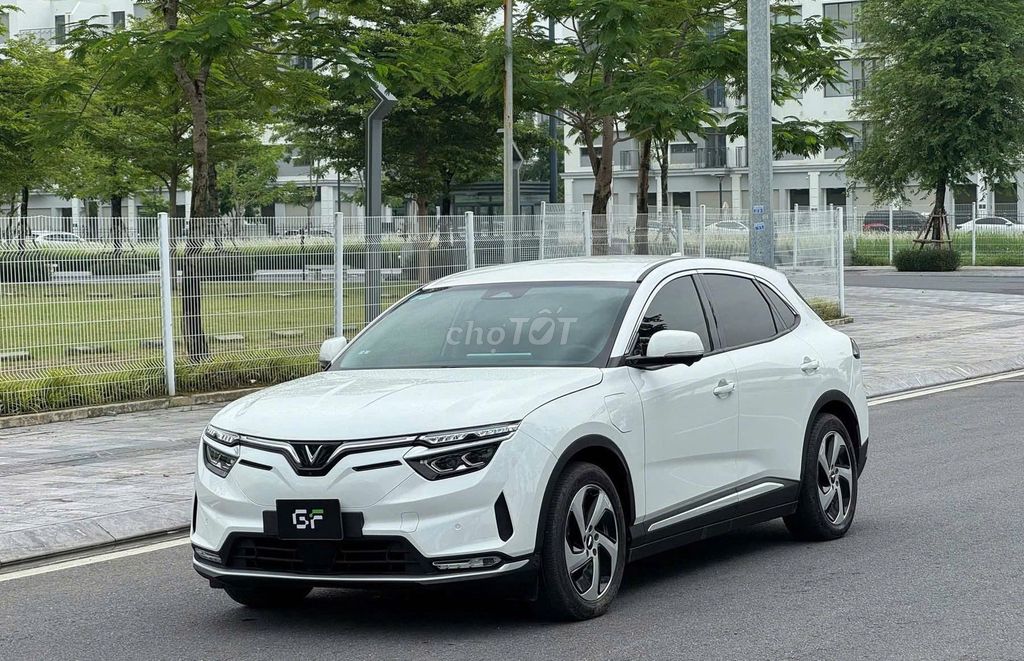 Vinfast VF8 Eco 2022 Màu Trắng. Mua bán Ô tô tại Thành phố Bắc Ninh Bắc Ninh được đăng bởi Vinfast Ocean Park Gia Lâm Hà Nội hình 2