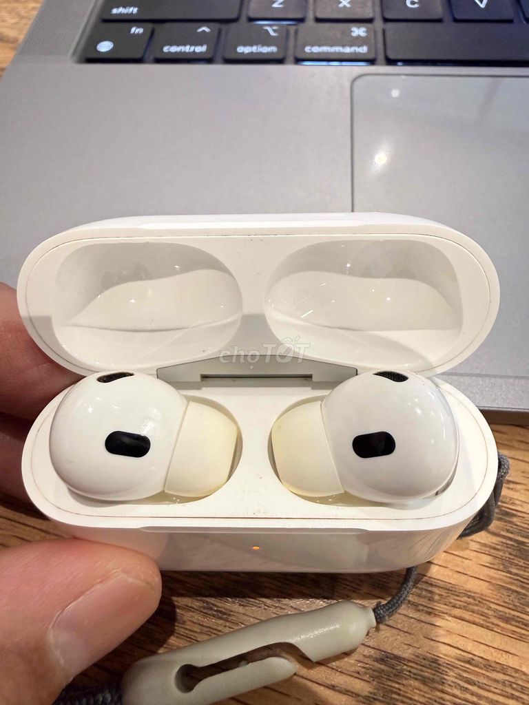 Tai nghe Apple AirPods Pro 2 Trắng Chống ồn. Mua bán Tivi, Âm thanh tại Quận 11 Tp Hồ Chí Minh được đăng bởi Nguyen hong vinh hình 1