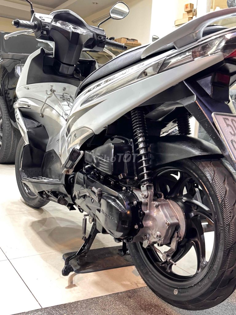 Honda Air Blade 110 Fi тайской сборки 2011 (в чехле), госномер Хошимина