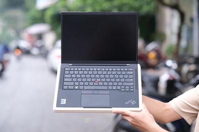 Thinkpad X1 Carbon Gen 11 i5 1335U như mới ZIN USA. Mua bán Laptop tại Quận Cầu Giấy Hà Nội được đăng bởi Quốc Trường