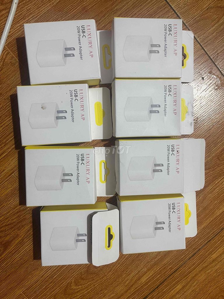 Củ sạc Luxury AP 20W USB-C Trắng. Mua bán Phụ kiện (Màn hình, Chuột...) tại Thị xã Mỹ Hào Hưng Yên được đăng bởi Tran Minh hình 1